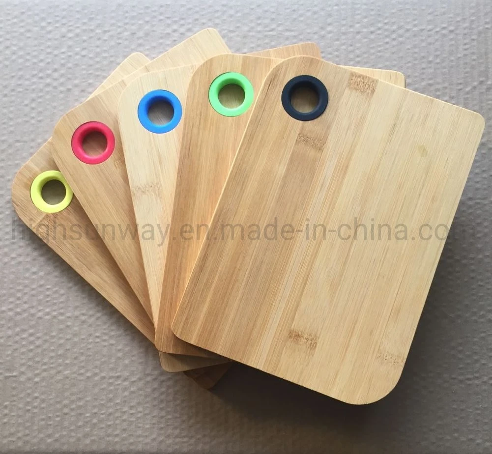 Natural Durable Kitchen Tools Bamboo Cutting Board with Silicone Hanger Hole